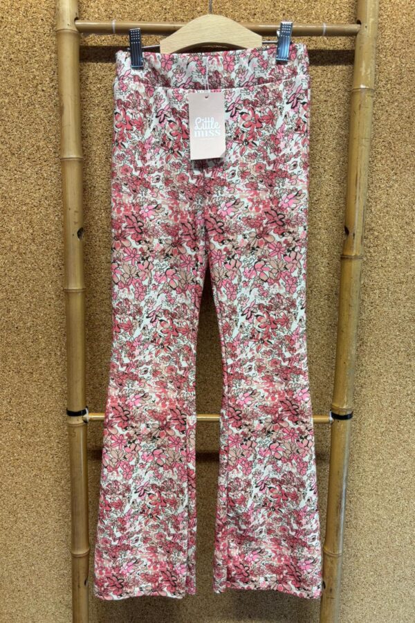 Flared Bloemen 134/140