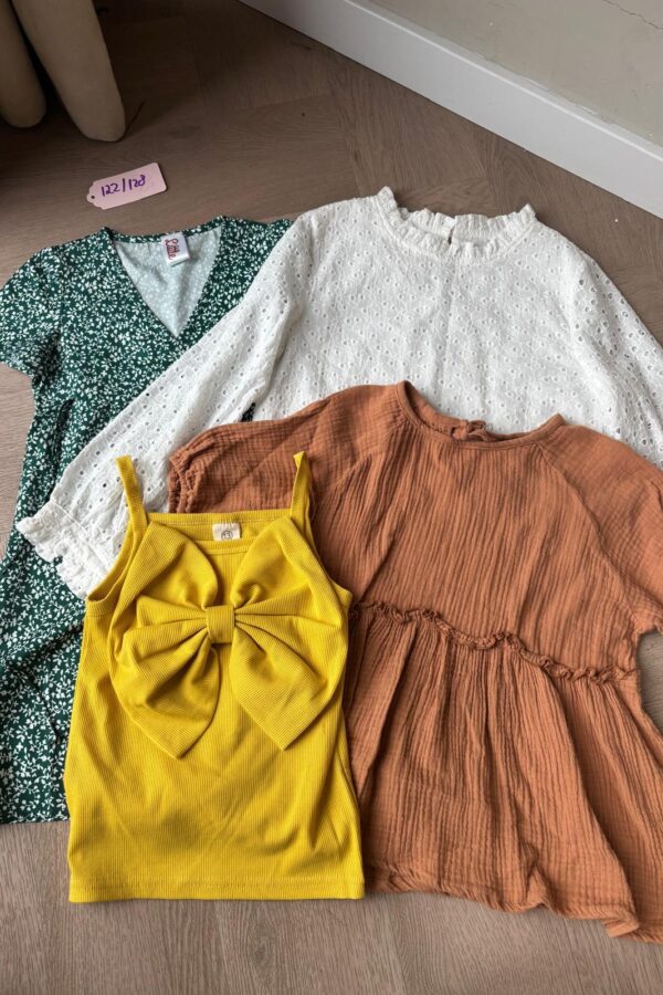 SALE set 24 122/128